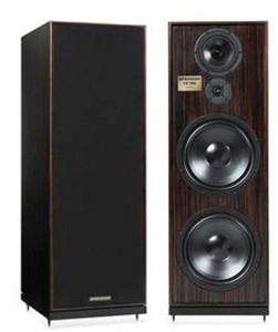 Spendor Classic 200 orzech
